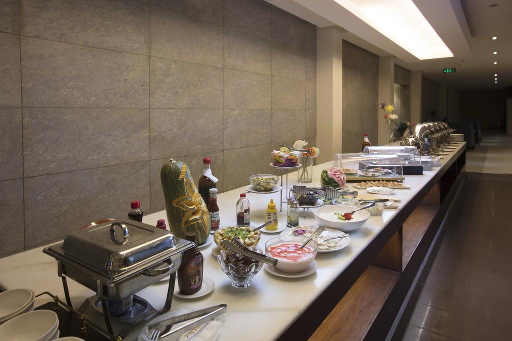 Grand Lily Hotel Suites Ель-Хуфуф Екстер'єр фото